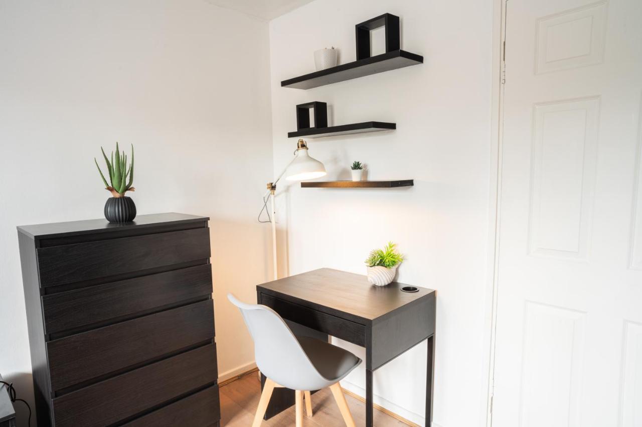 Olympic Apartment - Stratford London Ngoại thất bức ảnh